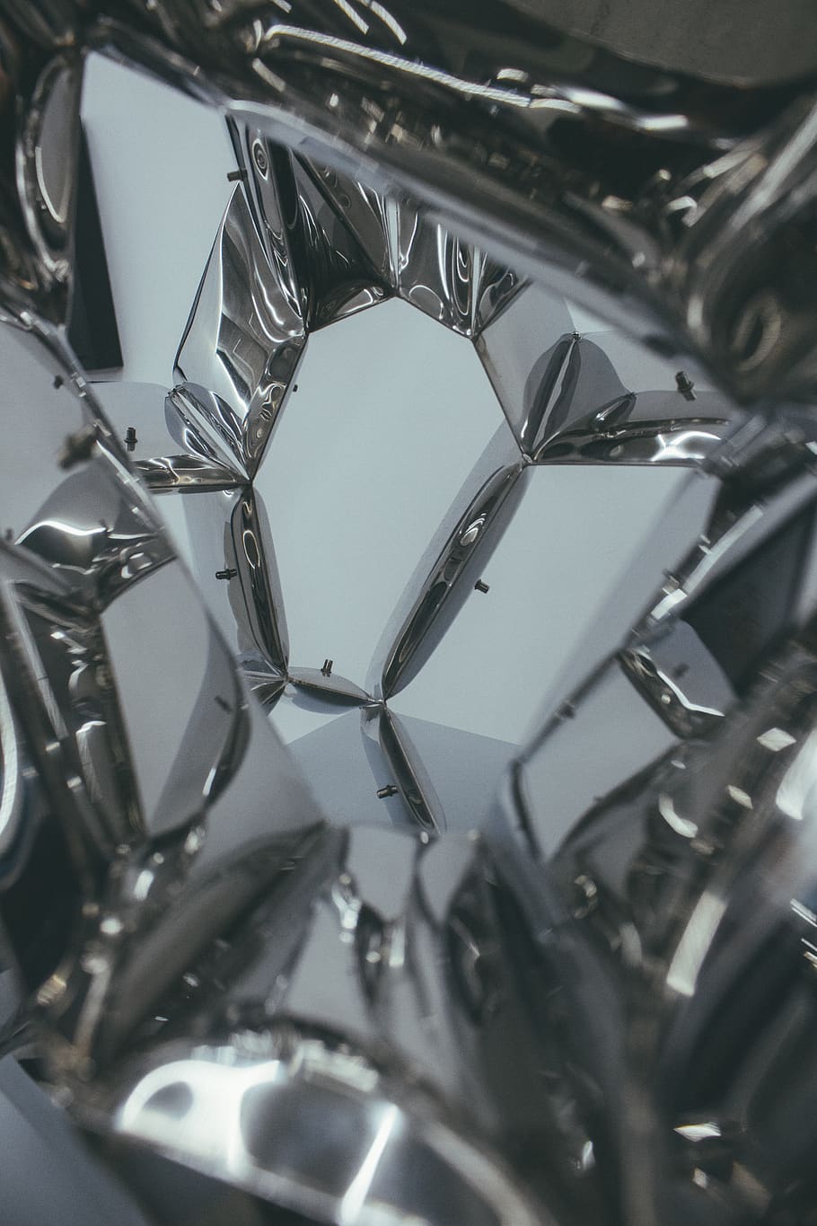 Gray and Black Metal Tool, close-up, design, focus, glass, glazed HD wallpaper