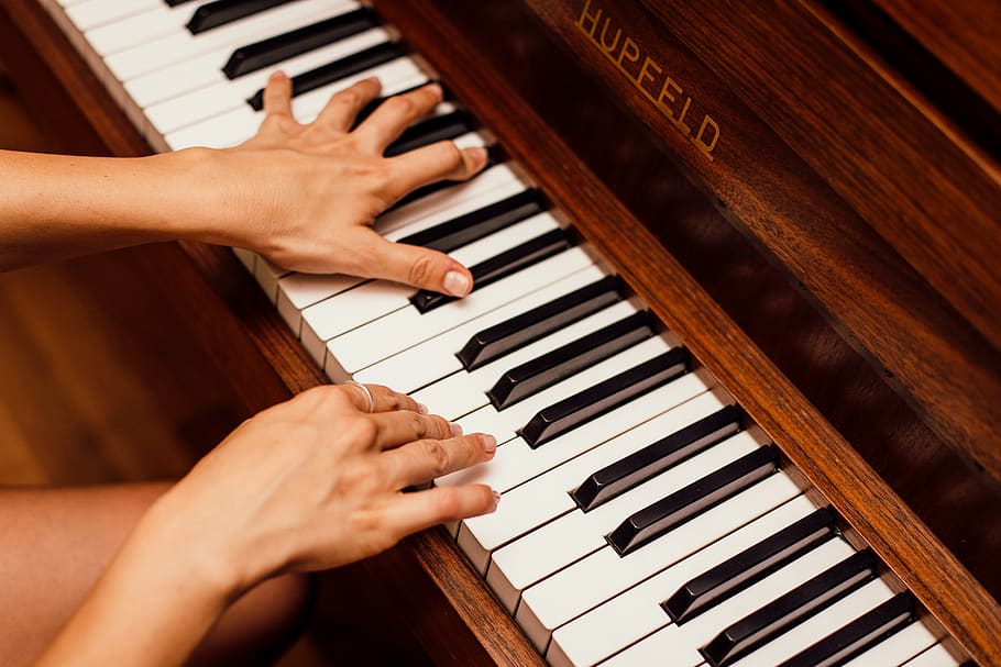 Close-Up Photo Of Person Playing Piano, 4k wallpaper, fingers