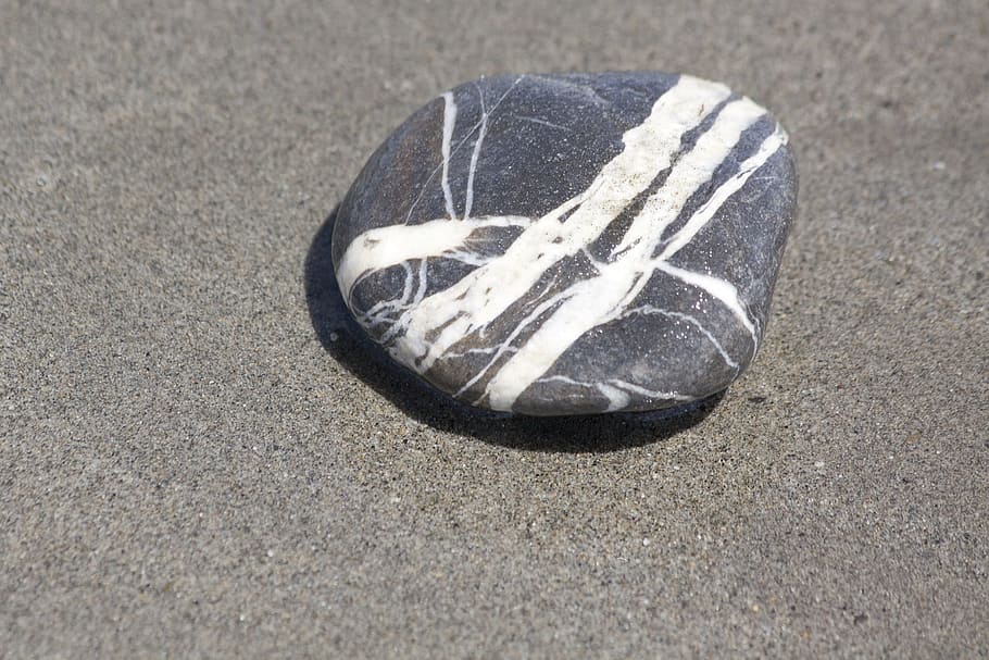 beach, shore, seashore, stone, rock, rocky, nature, sand, land HD wallpaper