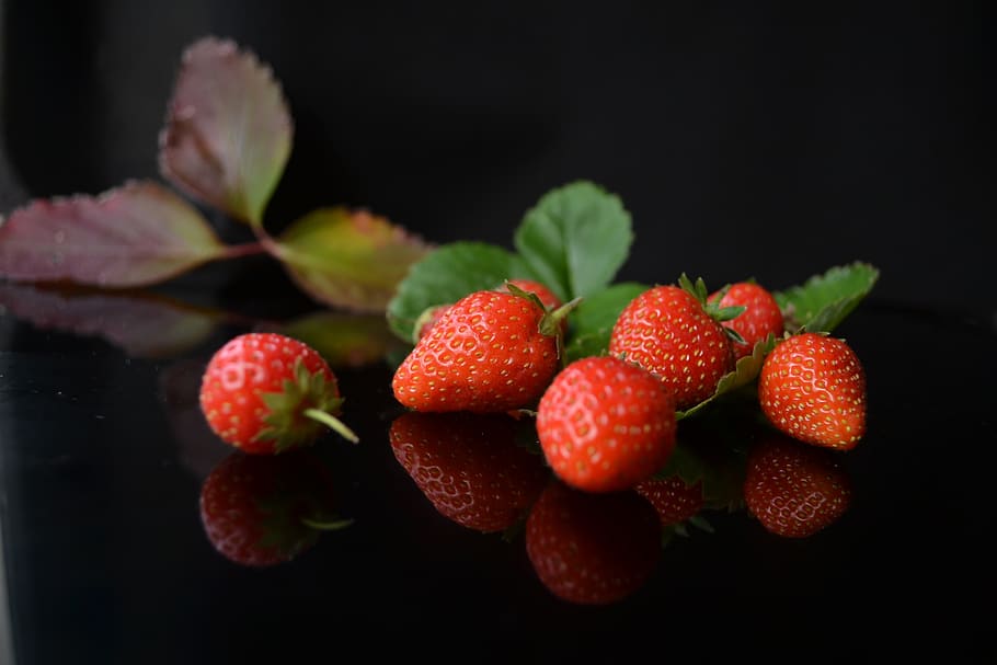 strawberries, fruit, meal, red, healthy, vitamins, berry fruit HD wallpaper