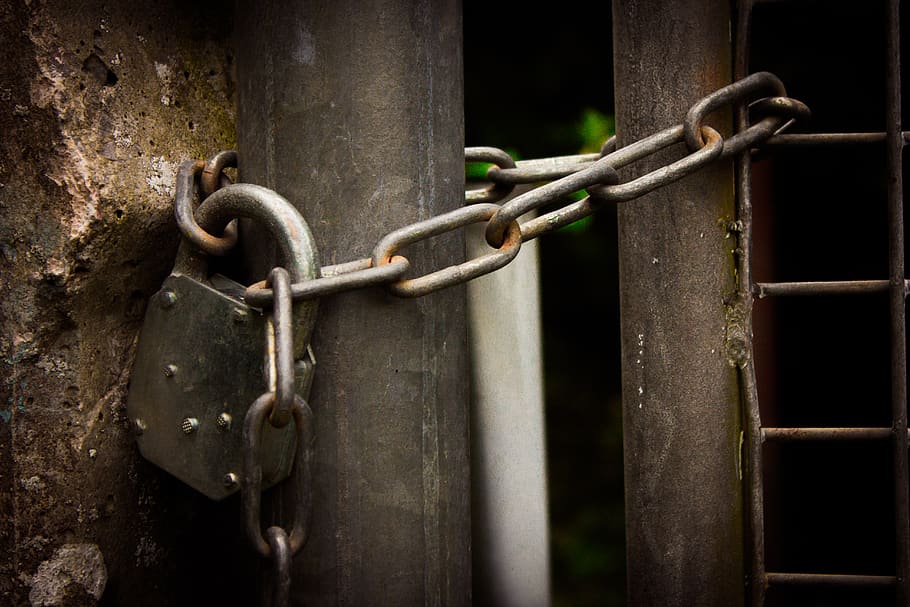 gate, metal, chain, lock, safety, security, protection, no people HD wallpaper