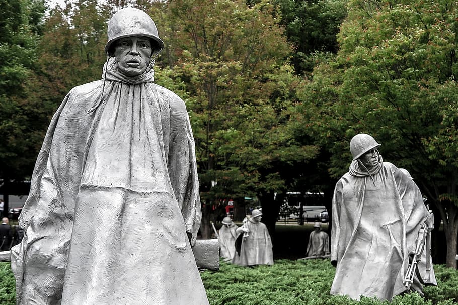 Bronze of soldiers, Korean War Memorial, National Mall, Washington DC.
