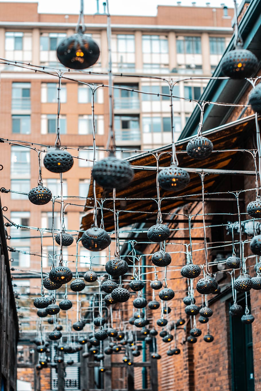 Black String Lanterns Outdoors, architectural design, architecture HD wallpaper