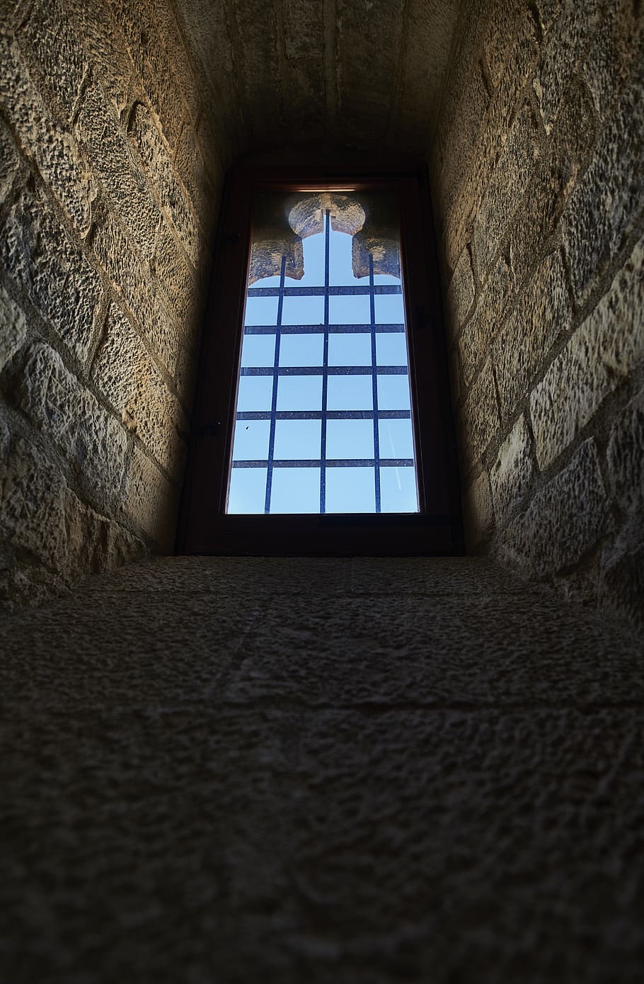 dungeon, building, window, architecture, light, rock, nikon HD wallpaper