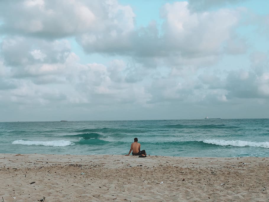sky, cloudy, beach, sea, guy, morning, land, cloud - sky, water HD wallpaper