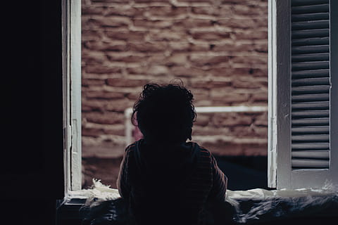 child looking outside the window, brick, human, person, home decor HD wallpaper