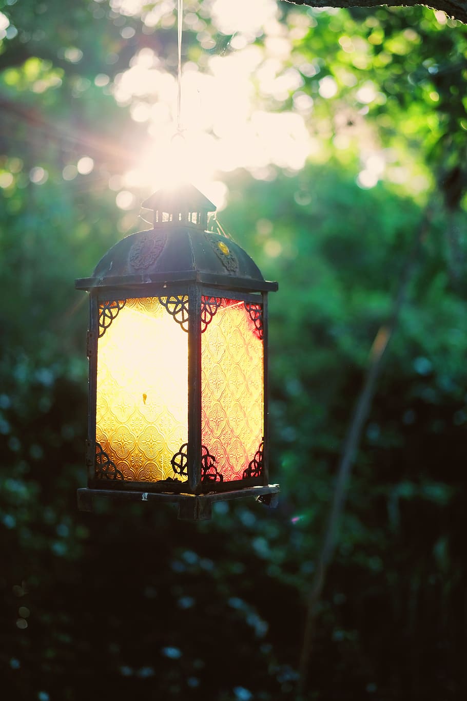 lantern, sun, sunlight, glow, morning, lighting equipment, focus on foreground HD wallpaper