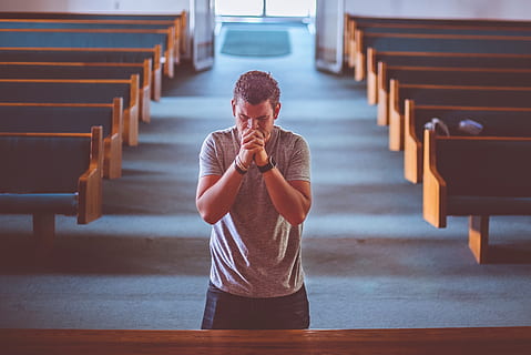 people, man, alone, praying, kneel, down, wooden, bench, church HD wallpaper