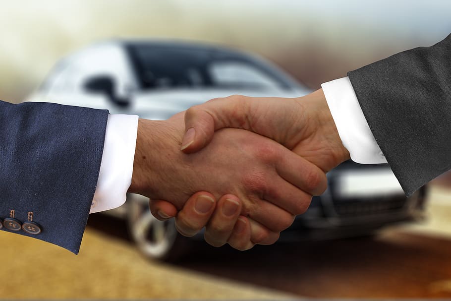 HD wallpaper: handshake, autokaufmann, buy, contract, buyer, dealer, car dealers - Wallpaper Flare