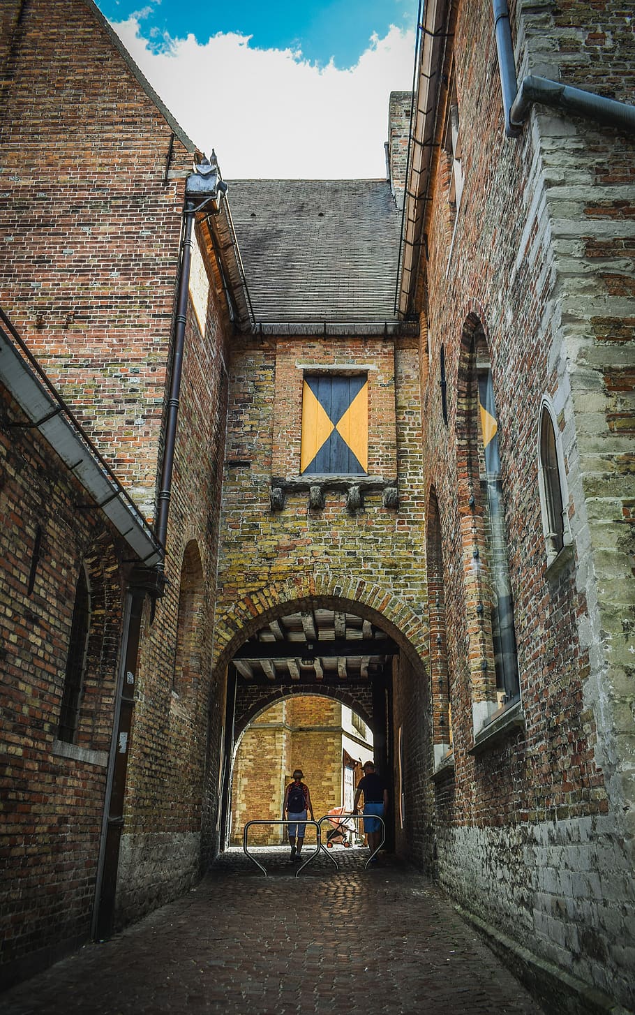 gate, architecture, medieval, stone, backstreet, travel, tourism HD wallpaper