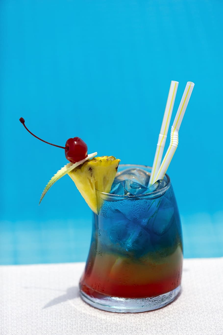 cocktail, cool, cold, juice, drink, chilled, drinking straw HD wallpaper