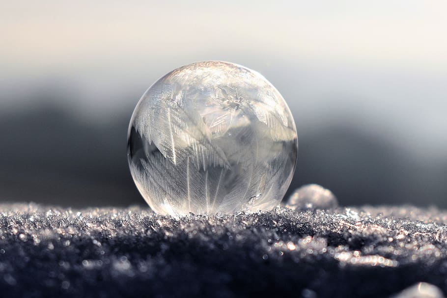 Close-up of Water, art, ball, blur, clear, cold, crystal, ze HD wallpaper