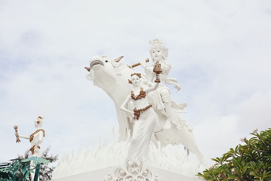 Krishna and Radha statues, sculpture, sky, representation, low angle view, HD wallpaper