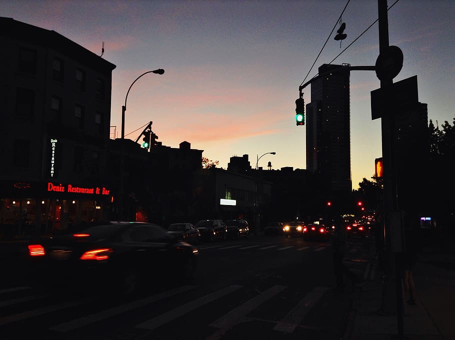 sunset, dawn, dark, city, road, streets, cars, traffic, lights HD wallpaper