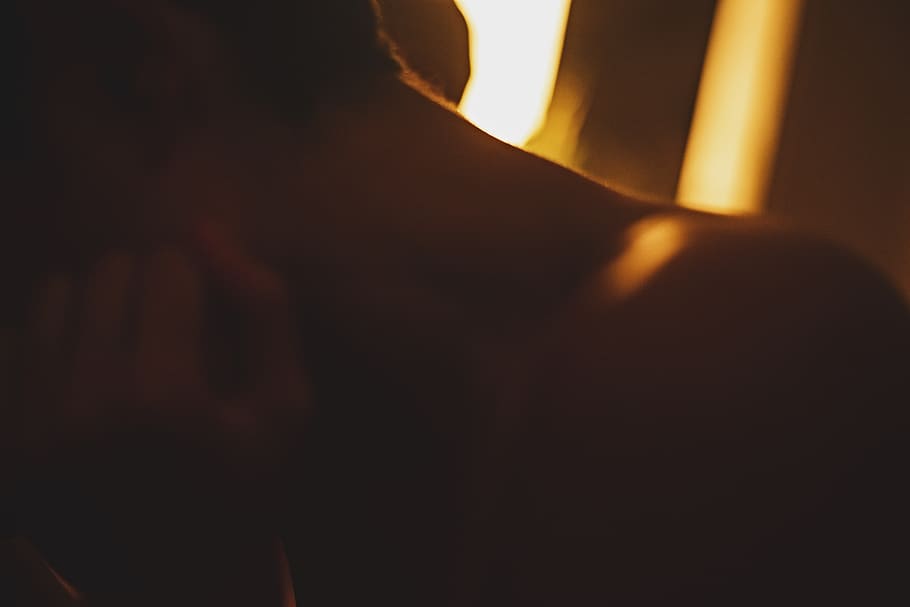 light, bouncing light, darkness, model, woman, collarbone, flare HD wallpaper