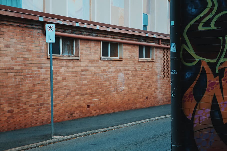 australia, toowoomba, sign, graffiti, street, art, brick, alley, HD wallpaper