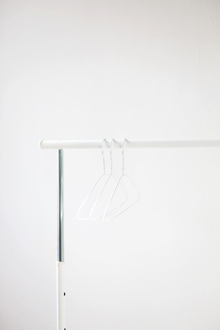 hanger, rail, clothing rail, minimal, white, hanging, fashion, HD wallpaper