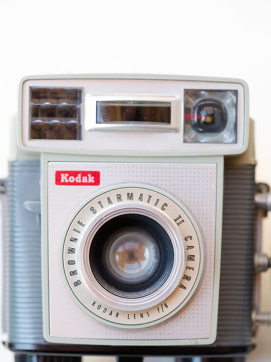 white Kodak starmatic camera, technology, close-up, studio shot HD wallpaper