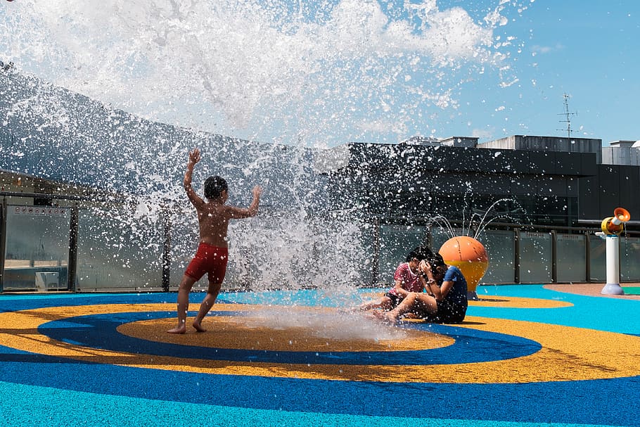 singapore, motion, group of people, water, splashing, men, males HD wallpaper