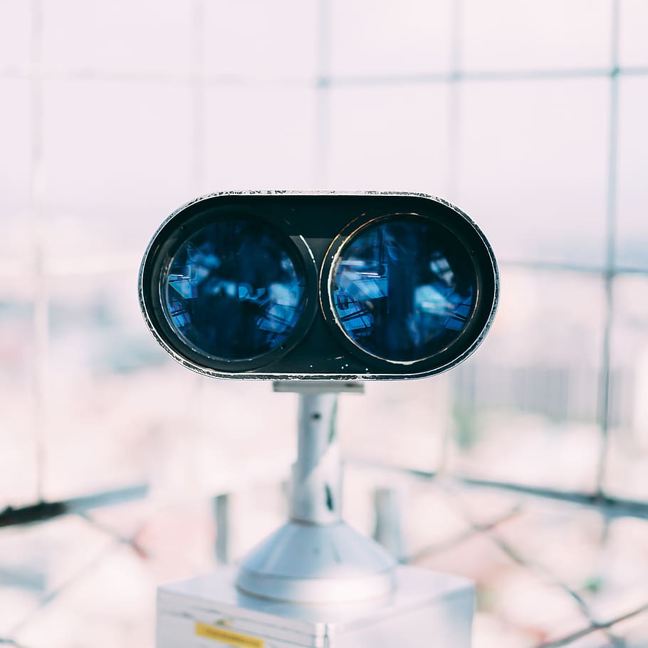Selective Focus Photo Of Binoculars, macro, focus on foreground HD wallpaper