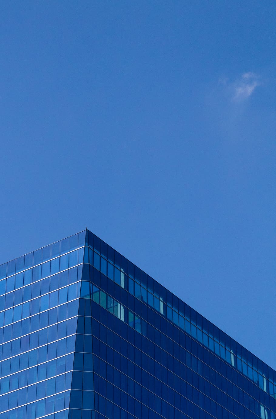 blue building at daytime, built structure, sky, architecture HD wallpaper