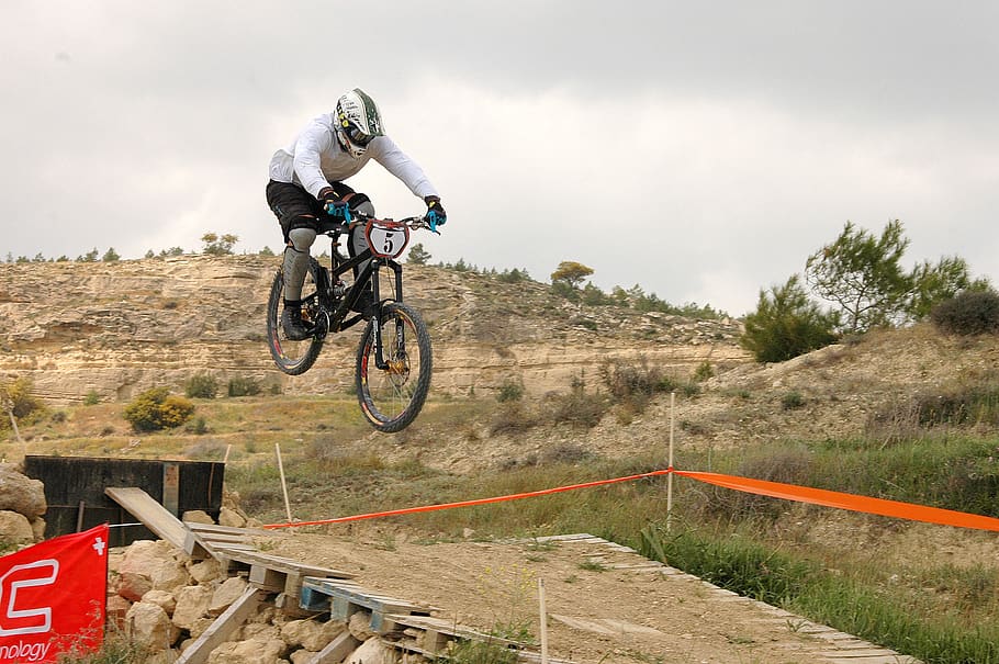 cyprus, bicyle, downhill, land, spot the landing, number 5 is a lucky one HD wallpaper