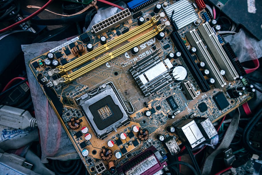 Brown Computer Motherboard, base, chips, circuit board, circuits, HD wallpaper