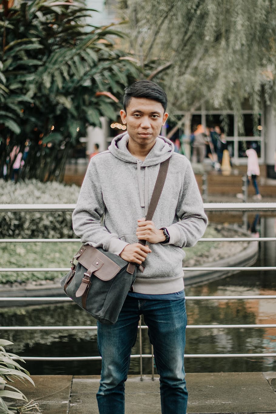 man wearing gray pullover hoodie, one person, front view, young adult HD wallpaper