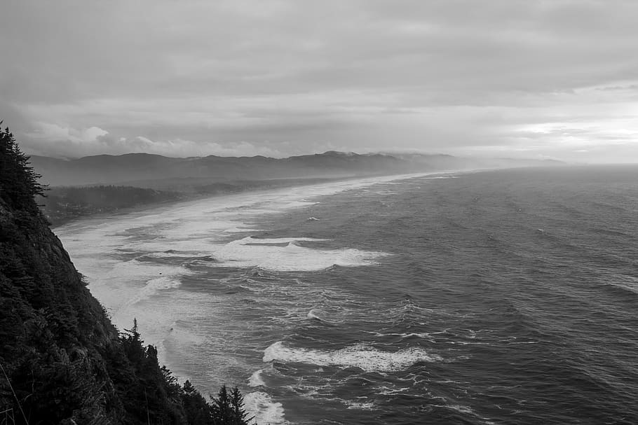 waves crashing on shore, nature, water, ocean, sea, outdoors HD wallpaper
