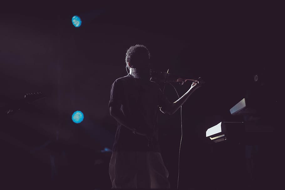 india, kochi, fun, bokeh, lights, concert, violin, light and shadow HD wallpaper