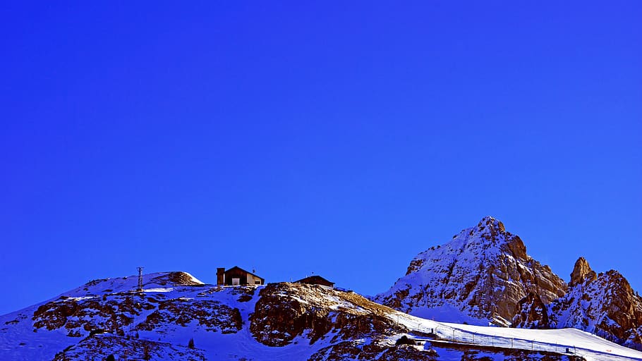 nature, outdoors, mountain, mountain range, building, ice, housing HD wallpaper