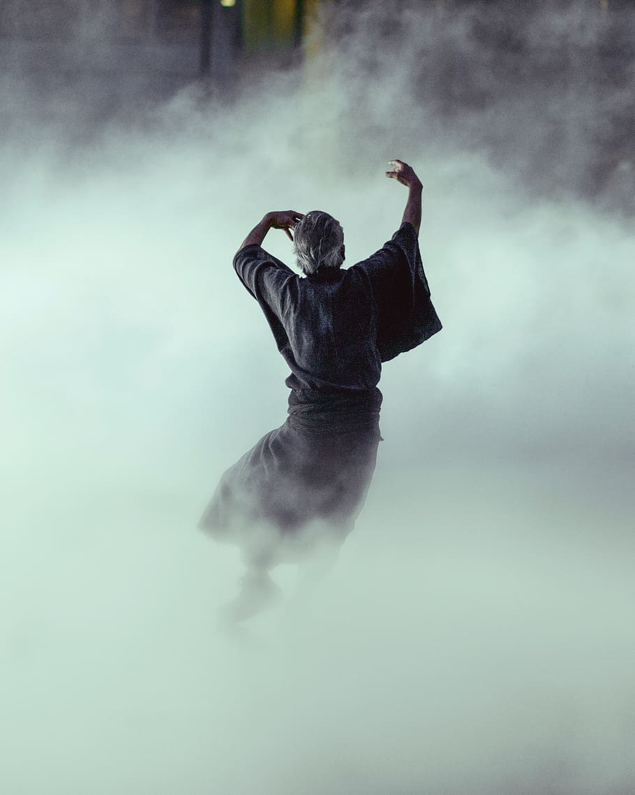 people, man, run, dancing, rain, fog, water, smoke - physical structure HD wallpaper