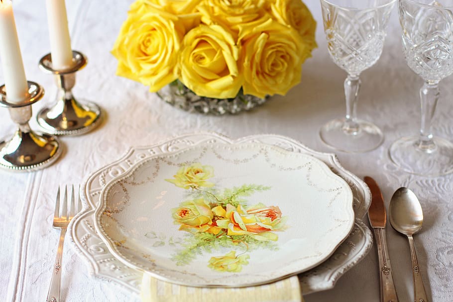 Oval White Floral Plate on Plate, anniversary, arrangement, blossom, HD wallpaper