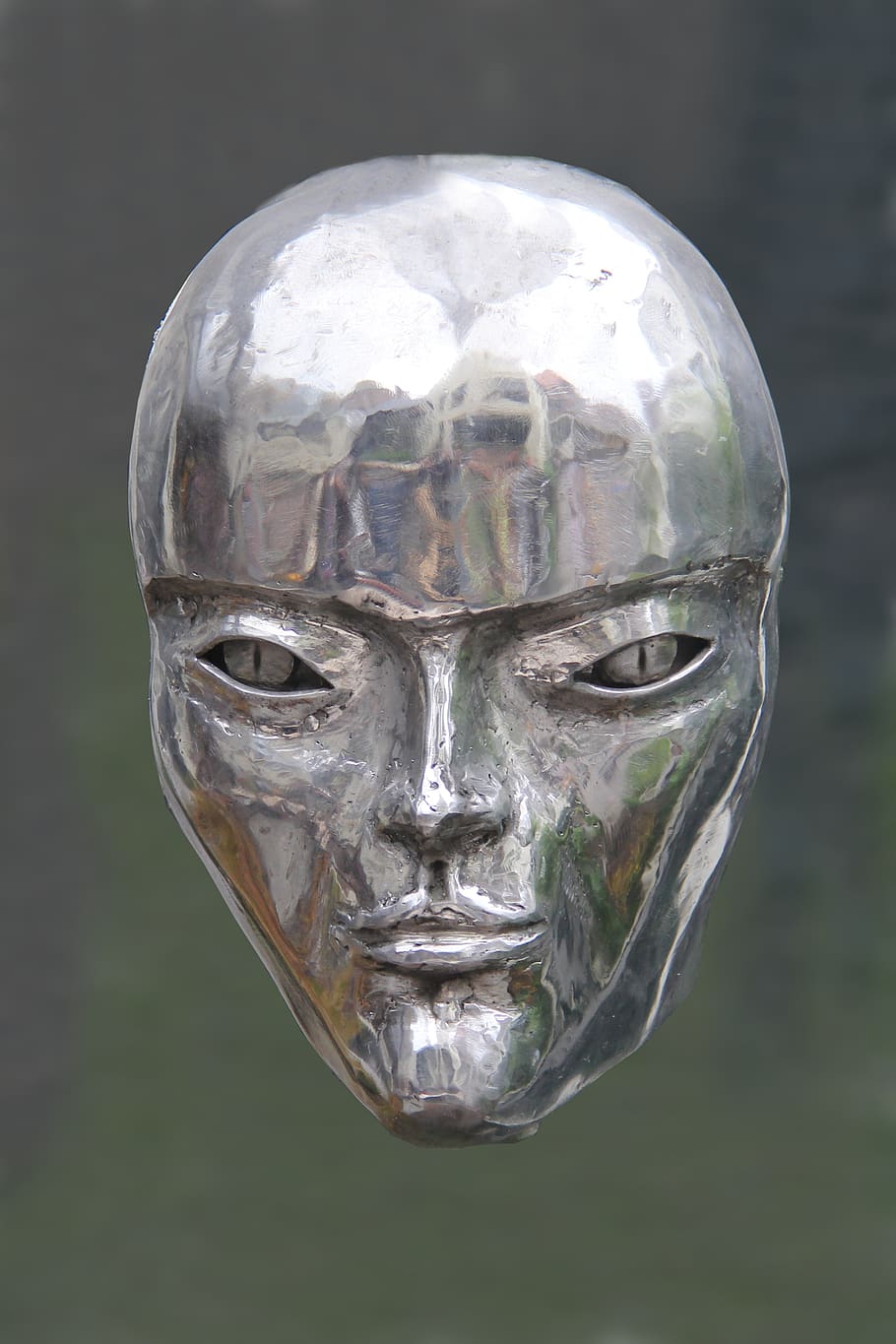 Silver mask. Человек в маске. Человеческие маски. Маска в искусстве серебряного. Маска личности.