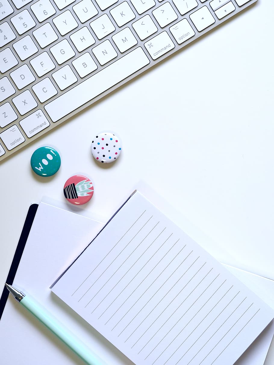 Photo Round Buttons on White Surface, contemporary, desktop background HD wallpaper