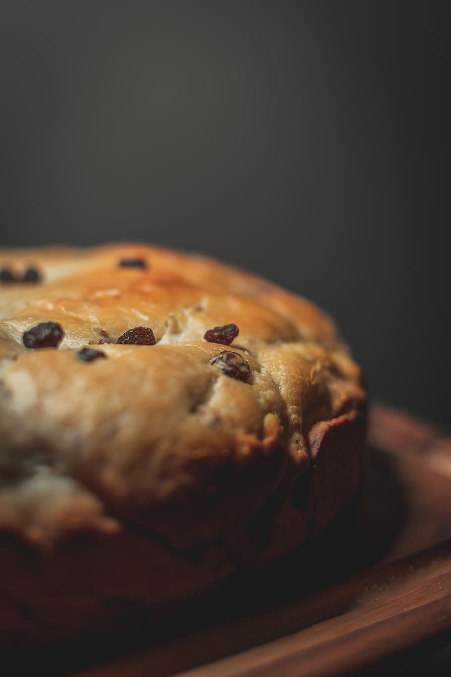 shallow focus photo of brown cookie, bread, food, bun, bagel