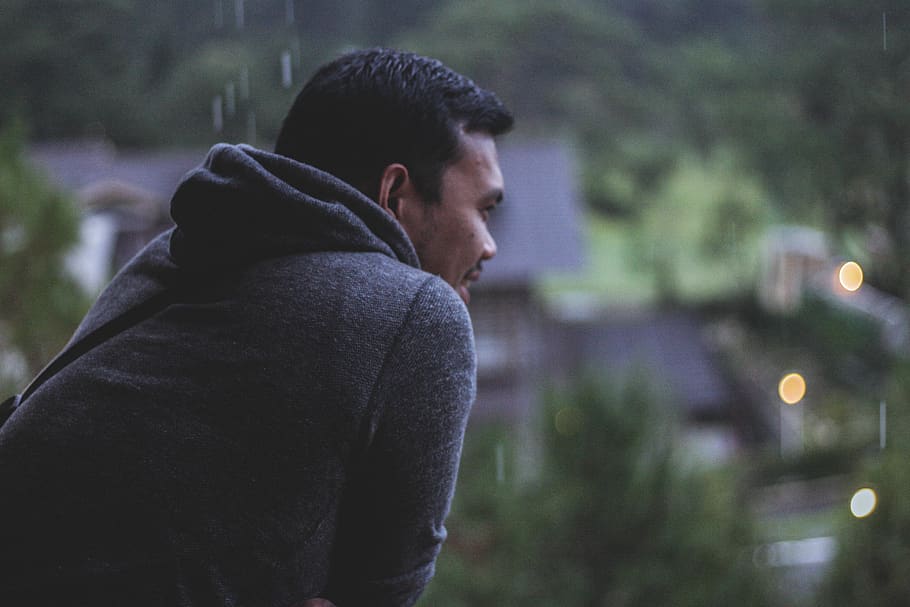 man, rain, raining, smile, one person, real people, tree, lifestyles HD wallpaper