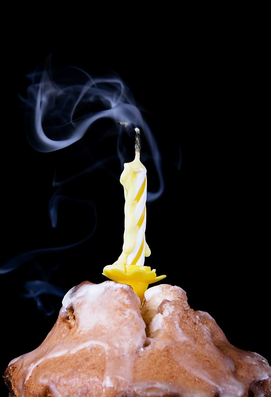 candle, wax, smoke, fire, light, burning, black background HD wallpaper