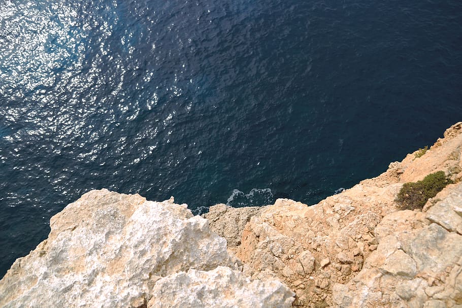 malte, cominotto, ocean, waves, rock, cliffs, sea, shapes, nice HD wallpaper