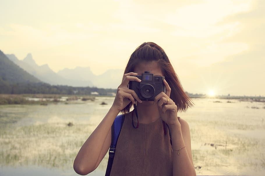 Woman Holding Black Dslr Camera, beautiful, blur, capture, close-up HD wallpaper