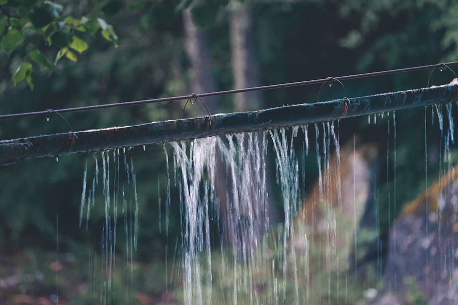 leak, pipe, nature, river, water, focus on foreground, no people HD wallpaper