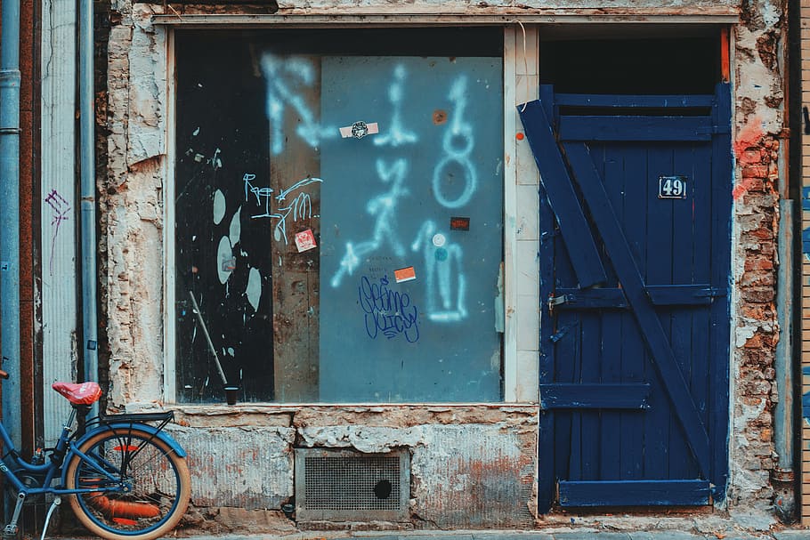 blue wooden door, facade, derelict, bicycle, urban, building HD wallpaper