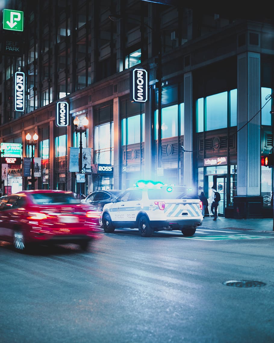 Vehicles Passing Through Ross Building, action, blur, business HD wallpaper