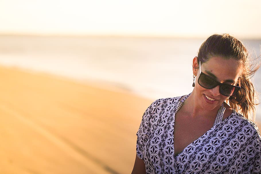 beach, sun, smile, glasses, one person, young adult, lifestyles HD wallpaper