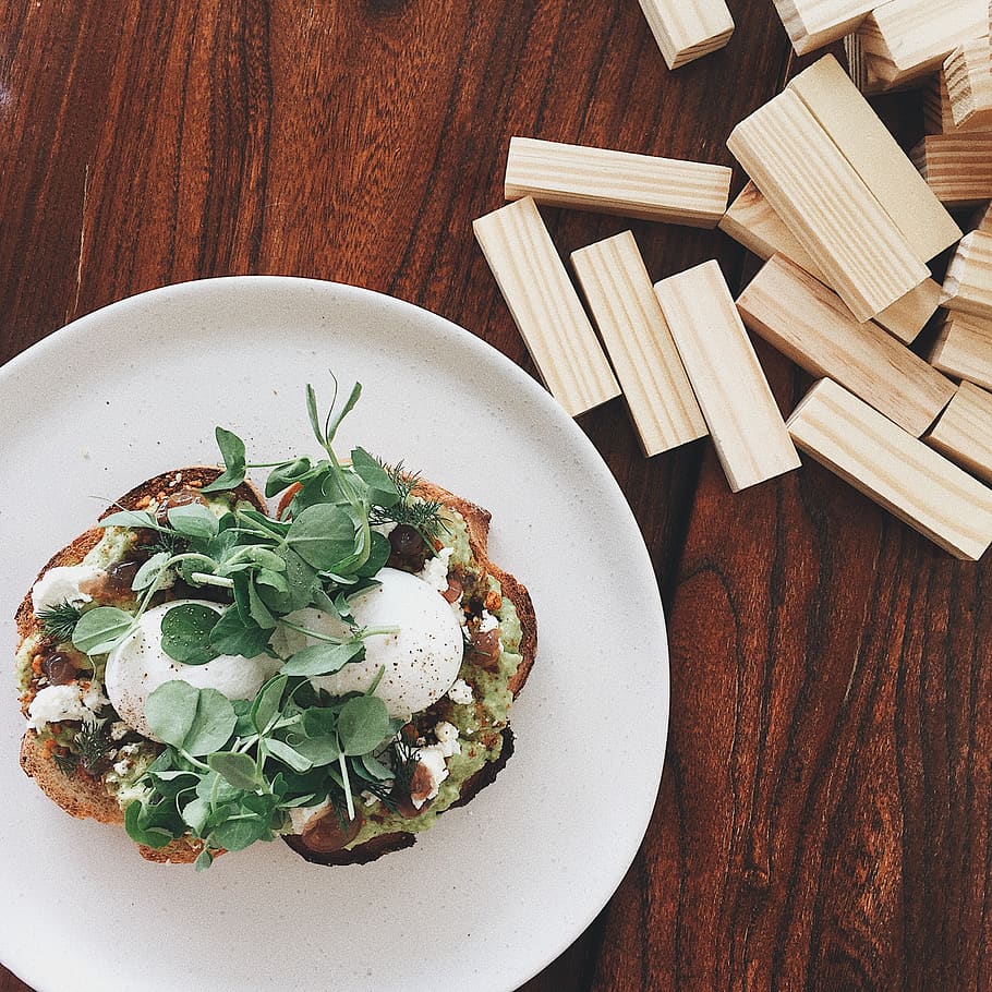 brunch, cafe, food, eggs, jengga, flatlay, creative, wood, iphoneography HD wallpaper