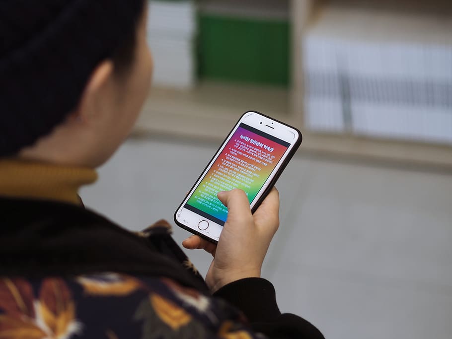 person using gold iPhone 6, wireless technology, communication HD wallpaper