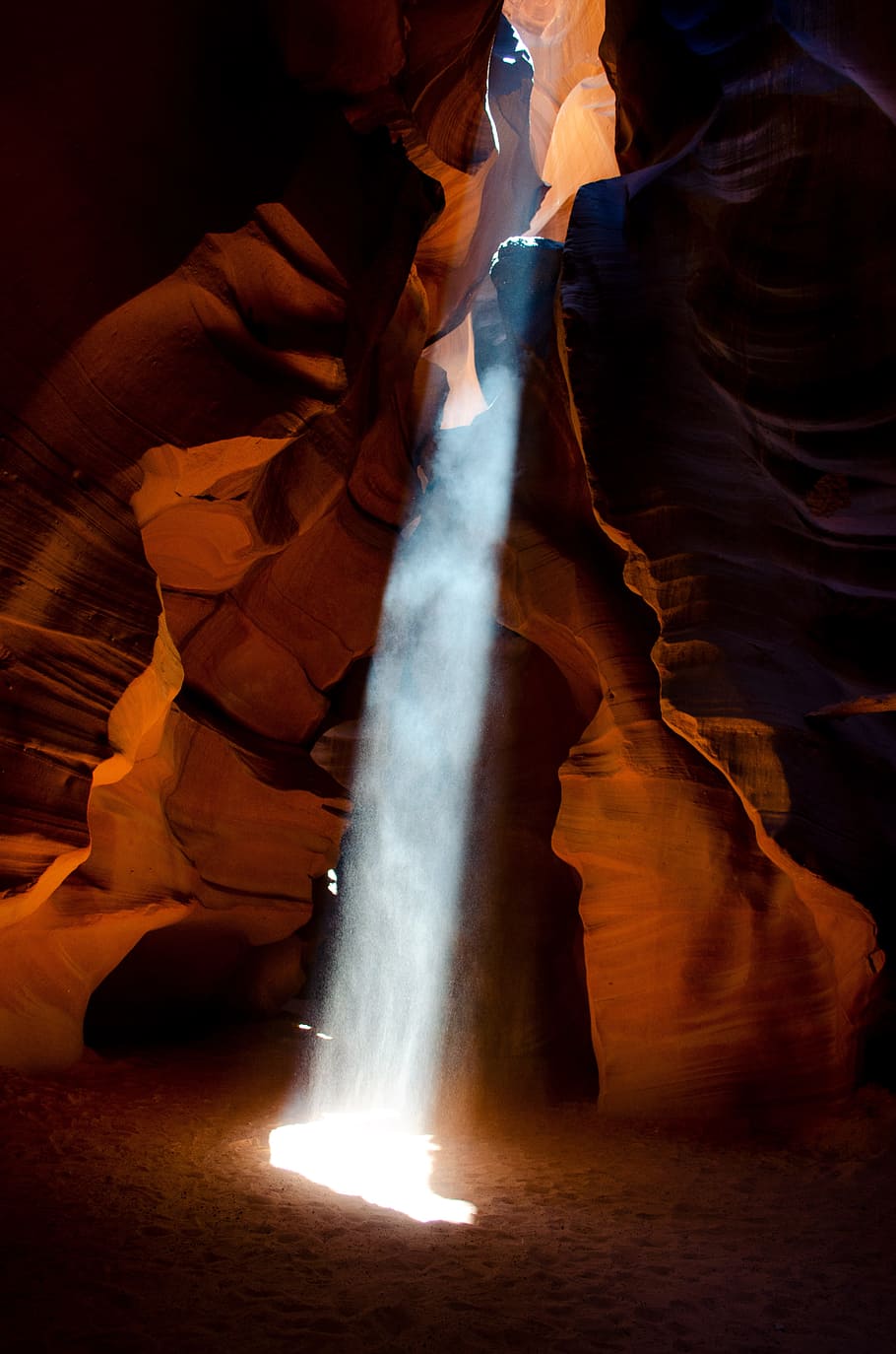 light ray above bed, cave, sunlight, canyon, formation, nature HD wallpaper