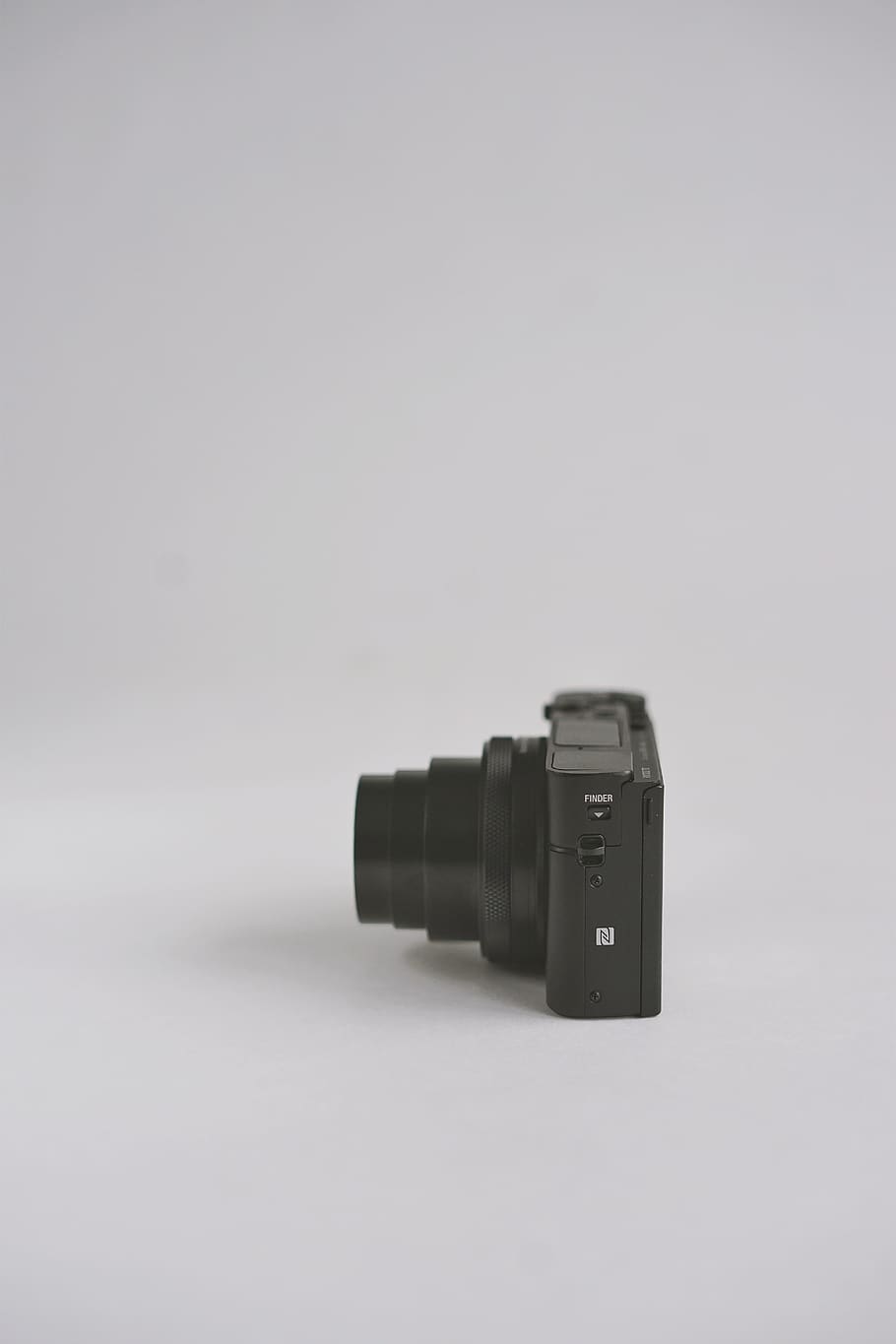 black dslr camera, technology, copy space, studio shot, camera - photographic equipment HD wallpaper