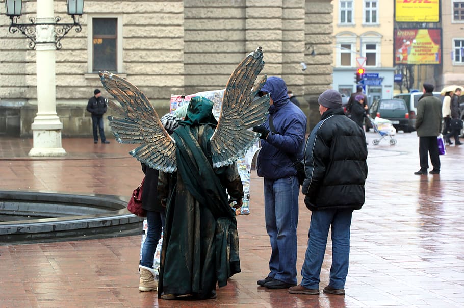 ukraine, l'viv, e471, street, winter, lviv, angel, people, city HD wallpaper