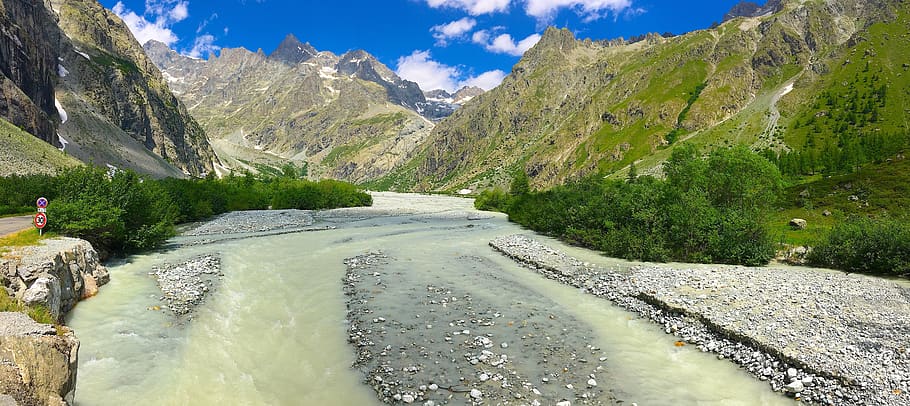 mountain, river, landscape, wild, green, rocks, panorama, travel HD wallpaper